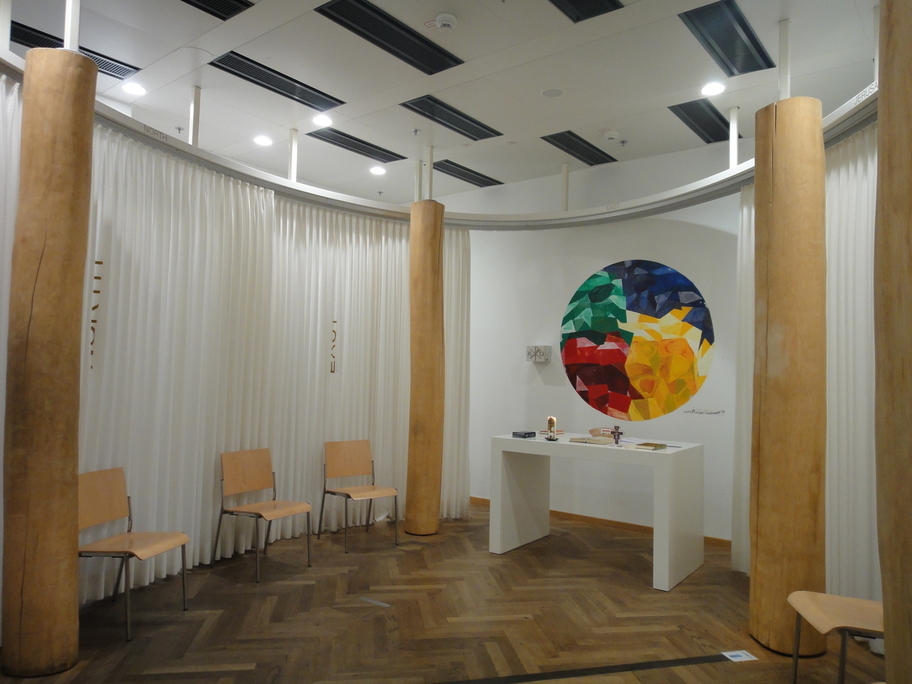 Die Flughafenkapelle im Terminal 3