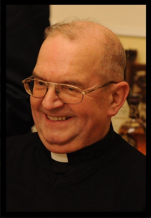 Altprior der österreichischen Brüderprovinz,  em. Dechant des Wiener Dekanats 6/7, Pfarrer der Pfarre St. Laurentius am Schottenfeld in Wien 7 ist am 21. August verstorben.