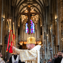 Priesterweihe Byzantinischer Ritus im Stephansdom / Erzdiözese Wien/ Schönlaub