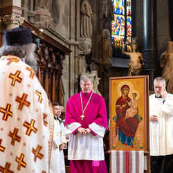 Priesterweihe Byzantinischer Ritus im Stephansdom / Erzdiözese Wien/ Schönlaub