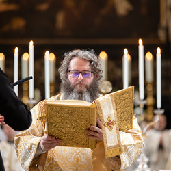 Priesterweihe Byzantinischer Ritus im Stephansdom / Erzdiözese Wien/ Schönlaub